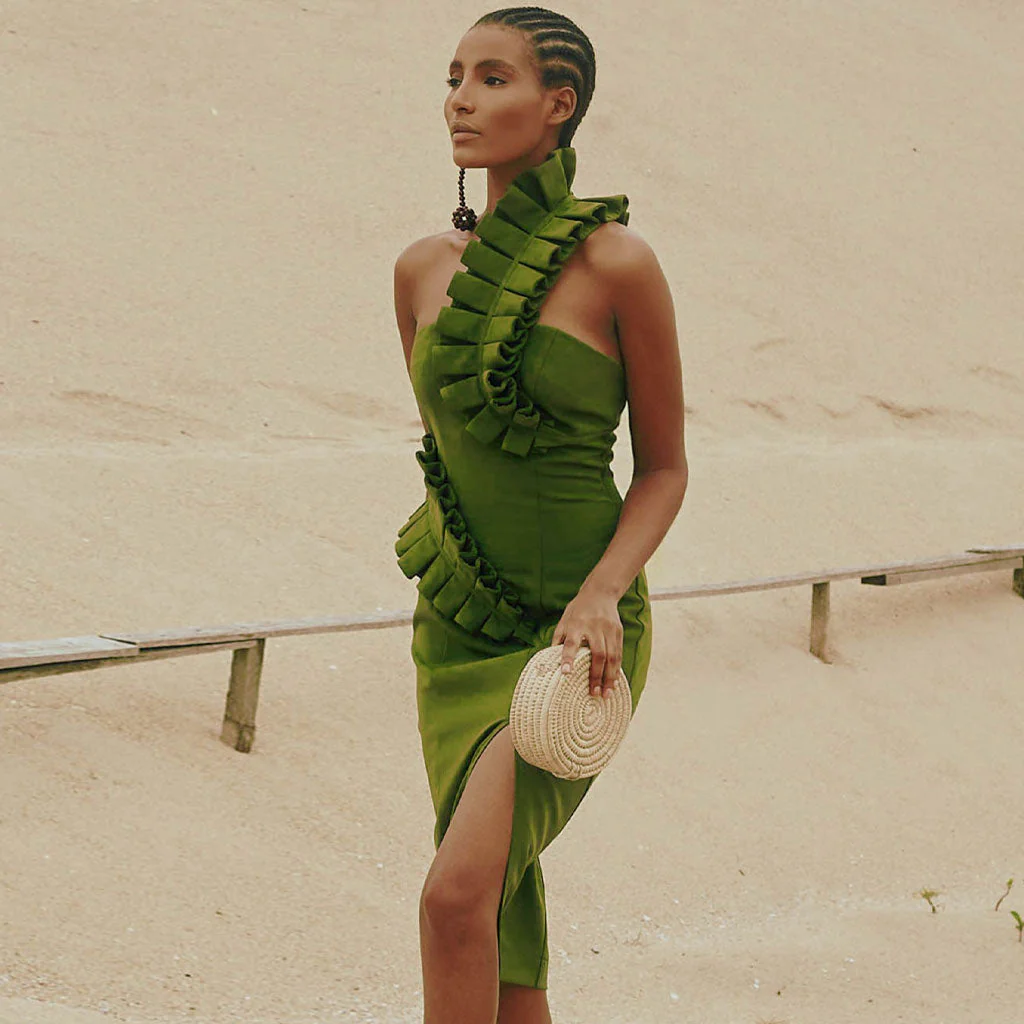 Striking Ruffle Detail One Shoulder Slit Bandage Midi Dress - Green - Image 2